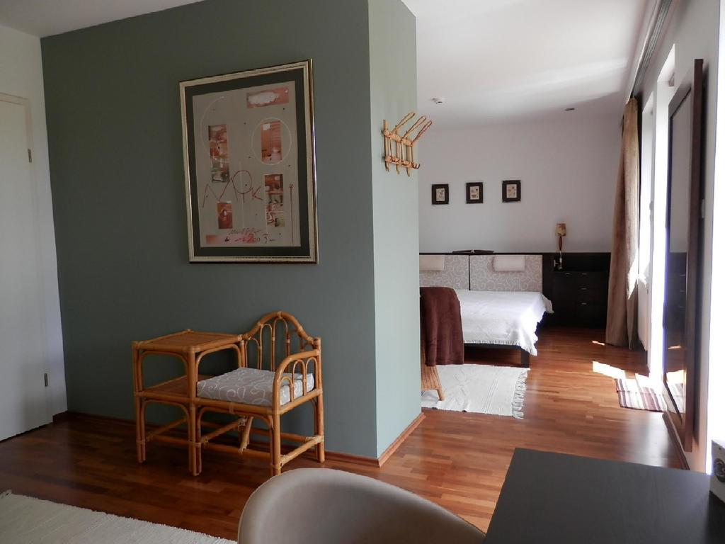 Csiki Apartman Budaörs Cameră foto